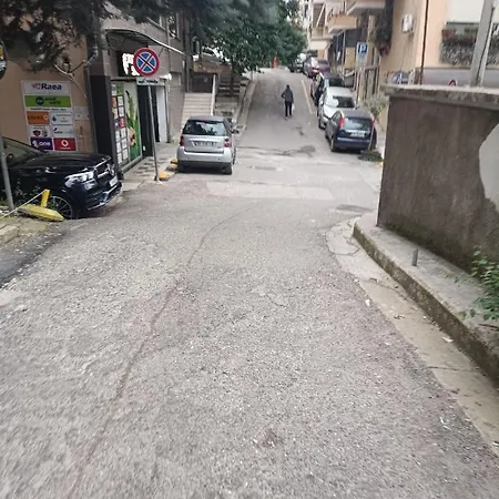 Zanzi Apartament *